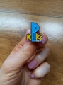 Wpinki/pinsy Callisto Produkcja